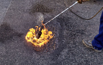 Lee Clump flat roofing repairs